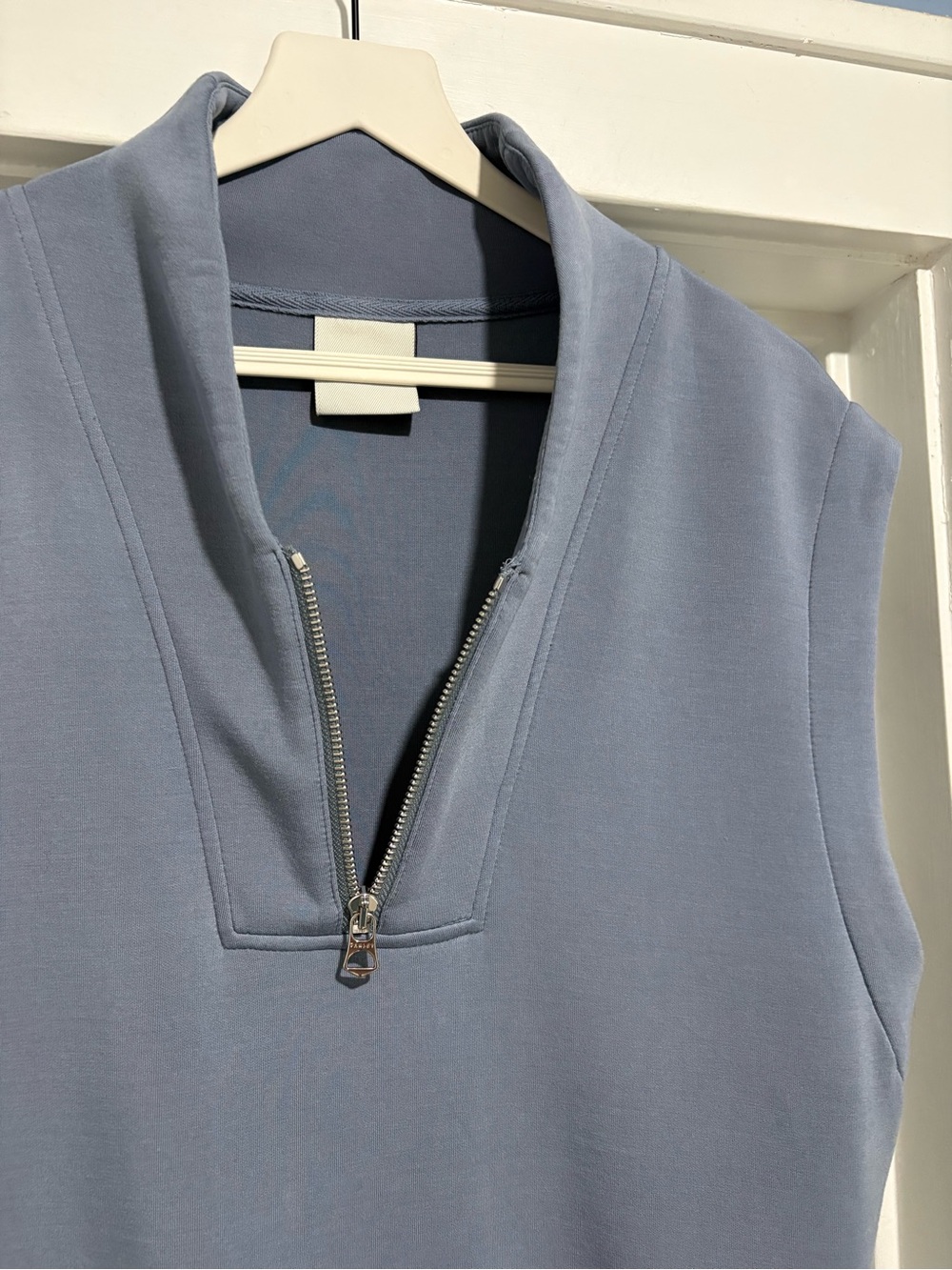 Varley Loretta DoubleSoft Half-Zip Sweater Vest in Stone Blue Size Small - Picture 8 of 15